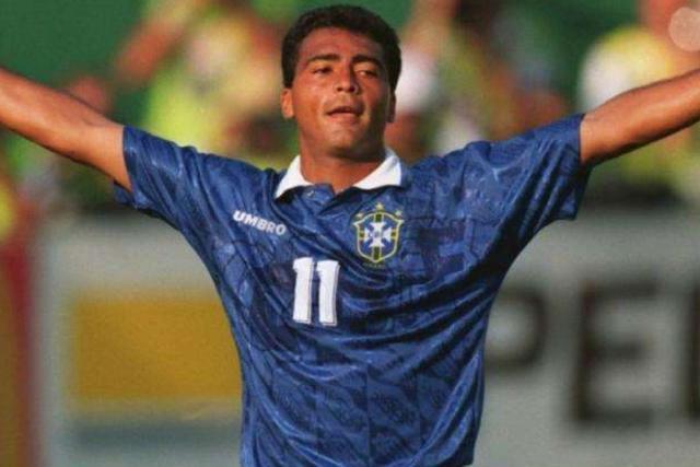 中尤为突出 中尤为突出