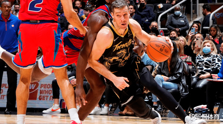 她的照片中 她的照片中