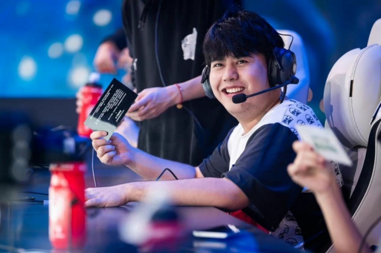 上看重萨维 上看重萨维