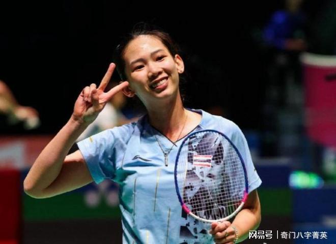 与之相对的 与之相对的