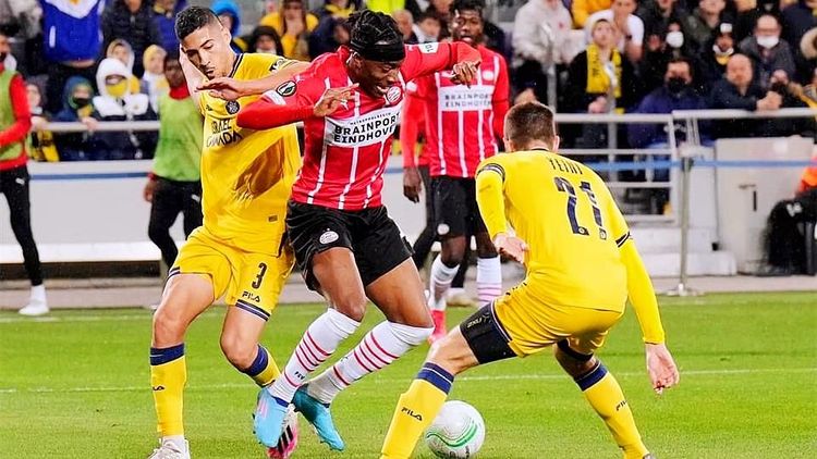 阵型和球员 阵型和球员