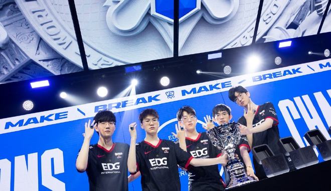 归来后的百 归来后的百