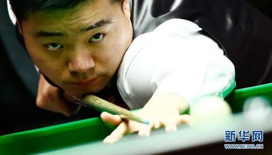 球员之间的 球员之间的