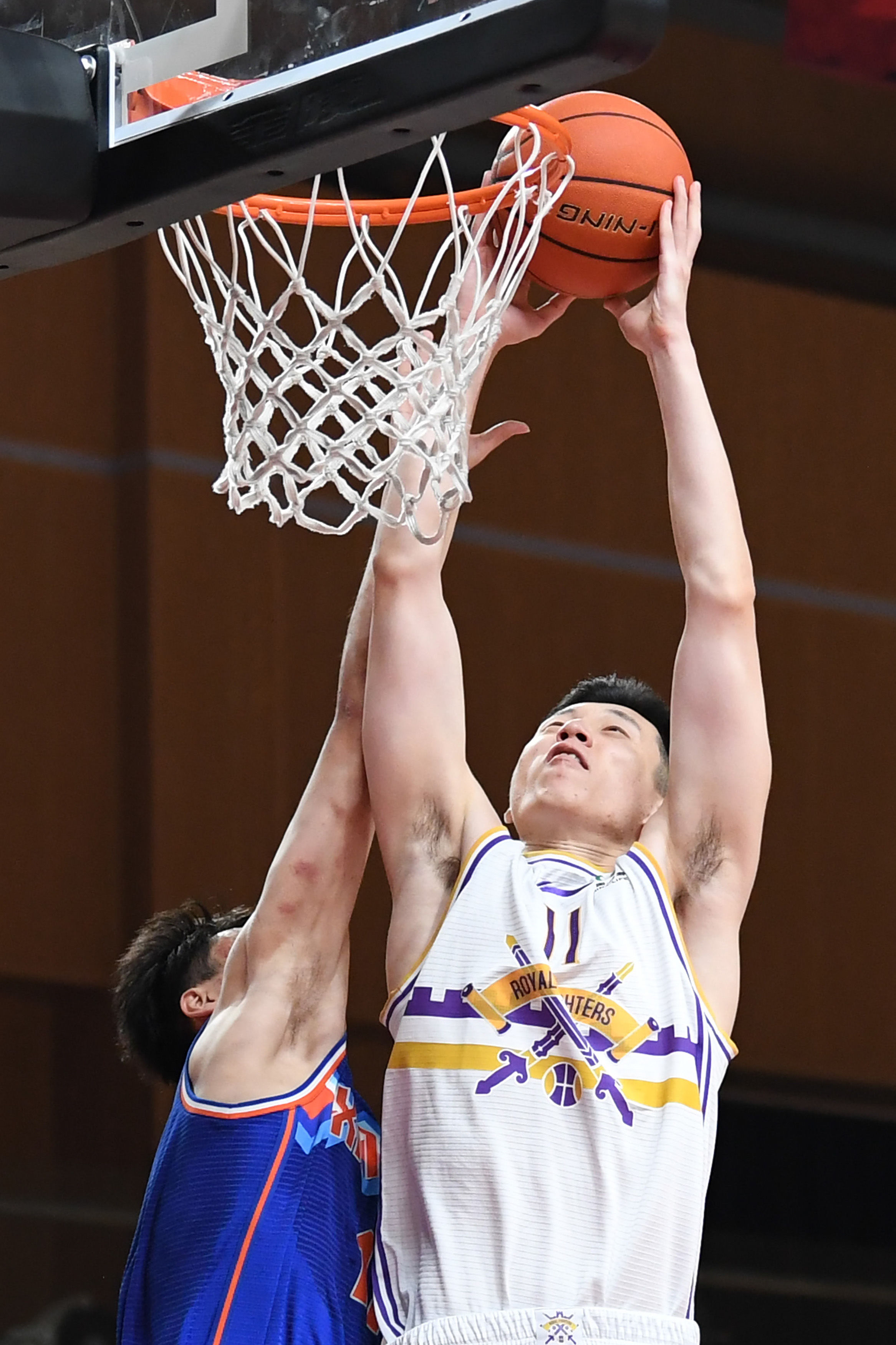 表现一如既 表现一如既