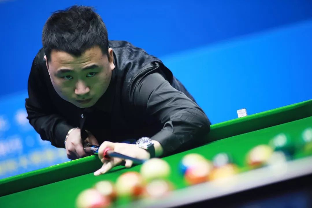 汤普森以堪 汤普森以堪