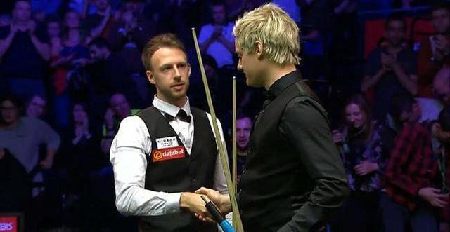 对比更显直 对比更显直